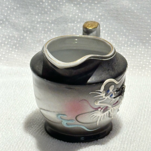 VTG. Elegant Black and Gold Dragon Art Creamer Me I yo China - Picture 3 of 6